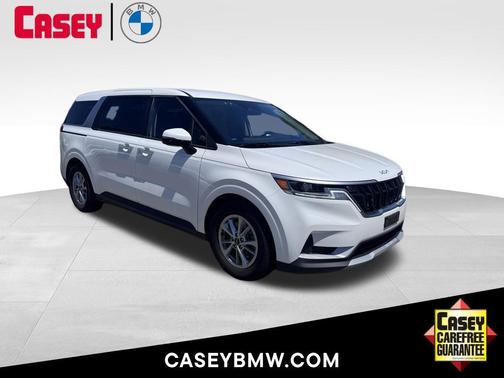 Snow White Pearl 2022 Kia Carnival LXS