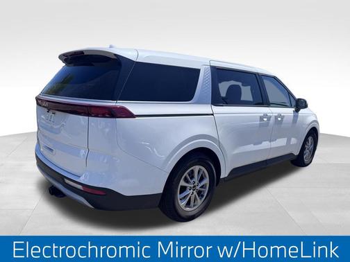 Snow White Pearl 2022 Kia Carnival LXS