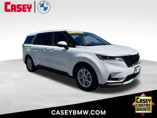 Snow White Pearl 2022 Kia Carnival LXS
