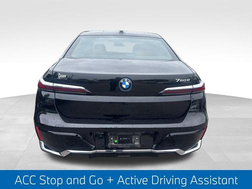 Black Sapphire Metallic 2025 BMW 750e i xDrive