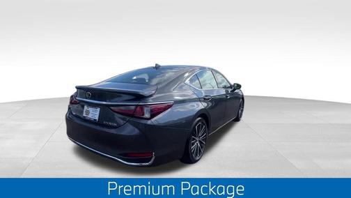 2024 Lexus ES 300h Base