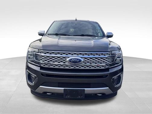 Magnetic 2018 Ford Expedition Max Platinum