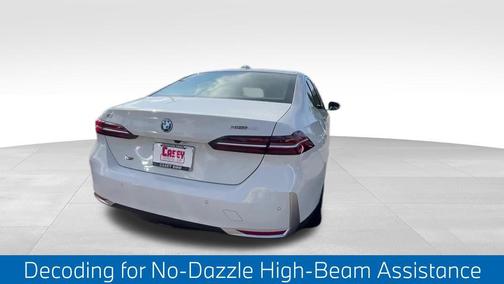 2025 BMW i5 eDrive40