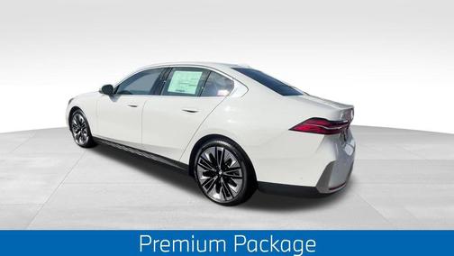 2025 BMW i5 eDrive40