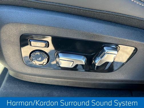 Black Sapphire Metallic 2026 BMW X5 xDrive40i