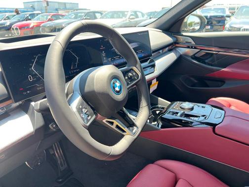 Gray 2027 BMW i5 eDrive40