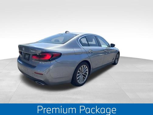 Gray 2023 BMW 530 i xDrive