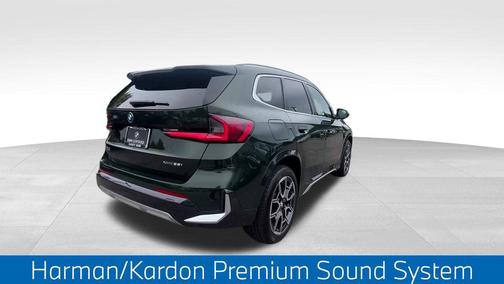 San Remo Green Metallic 2025 BMW X1 xDrive28i