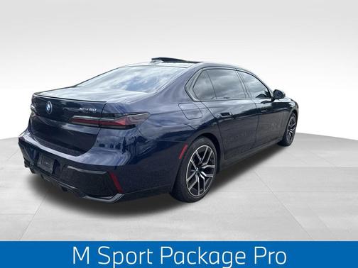 Blue 2023 BMW i7 xDrive60
