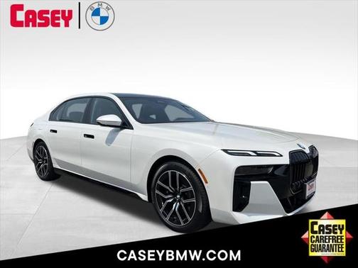 2025 BMW 740 i