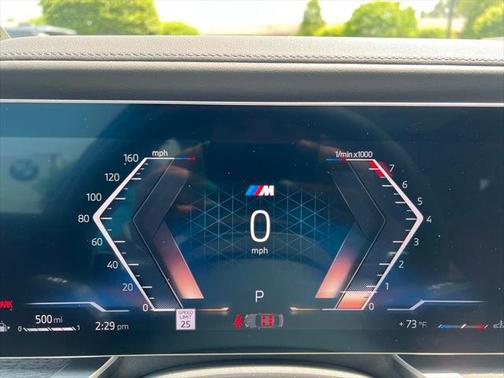 2025 BMW 740 i