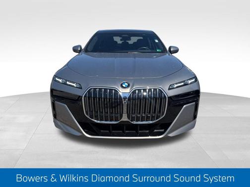 Oxide Grey Metallic 2024 BMW 740 xDrive