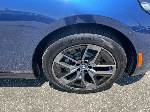 Blue 2027 BMW 530 i xDrive