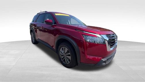 Scarlet 2024 Nissan Pathfinder SV FWD