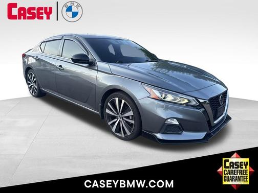 2022 Nissan Altima SR FWD