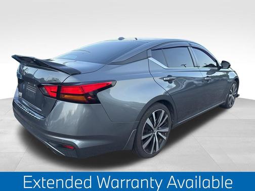 2022 Nissan Altima SR FWD