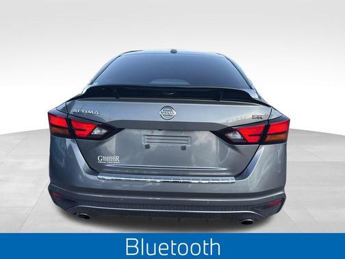 2022 Nissan Altima SR FWD