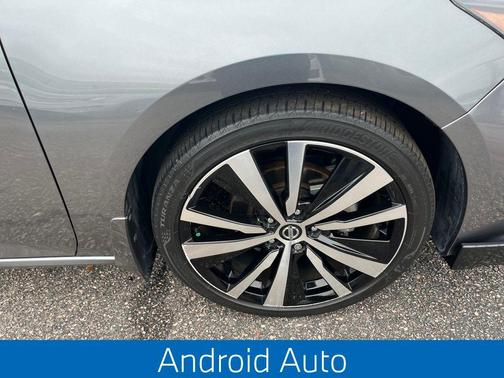 2022 Nissan Altima SR FWD