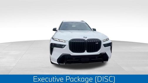 2023 BMW X7 M60i
