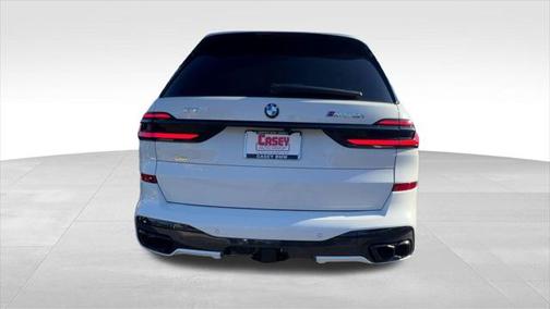 2025 BMW X7 M60i