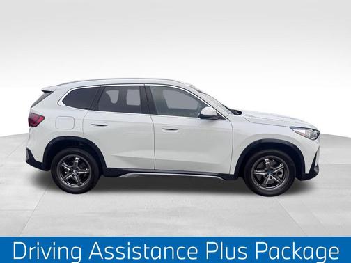 Alpine White 2025 BMW X1 xDrive28i