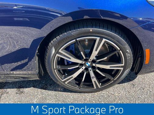 2026 BMW 550e xDrive