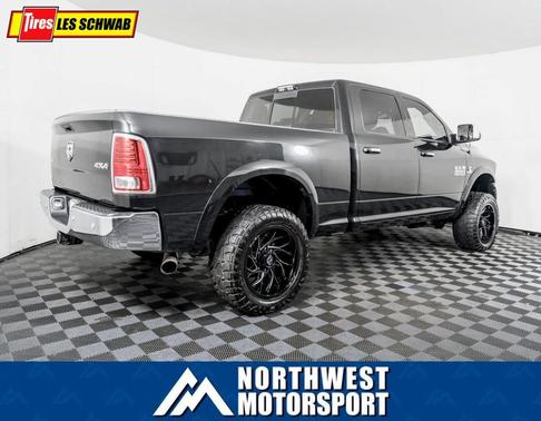 Photo 5 of 31 of 2018 RAM 3500 Laramie