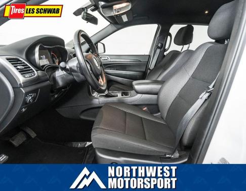 2020 Jeep Grand Cherokee Laredo for sale in Puyallup, WA - image 2