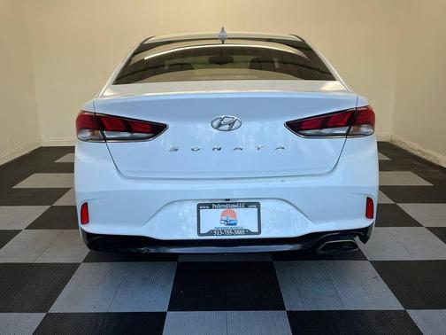 2018 Hyundai SONATA SEL
