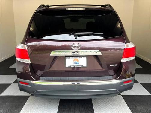 2013 Toyota Highlander SE