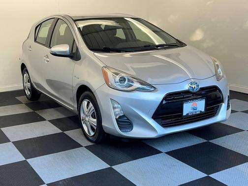 2016 Toyota Prius c Two