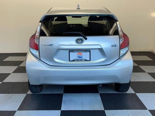 2016 Toyota Prius c Two