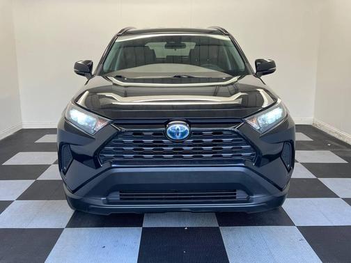 2022 Toyota RAV4 Hybrid LE