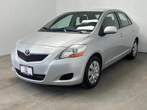 2010 Toyota Yaris Base