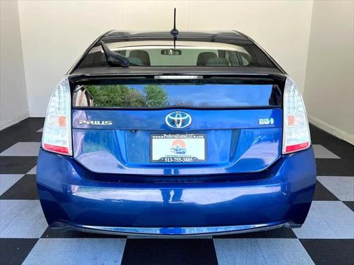 2010 Toyota Prius III