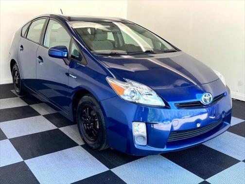 2010 Toyota Prius III