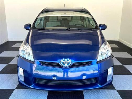 2010 Toyota Prius III