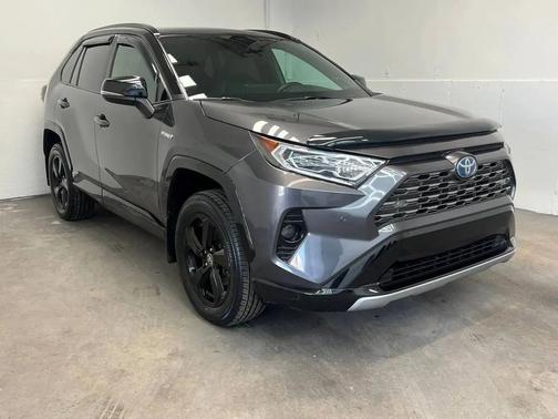 2021 Toyota RAV4 Hybrid SE