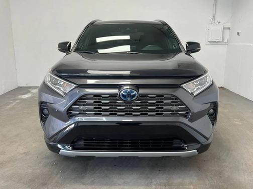 2021 Toyota RAV4 Hybrid SE