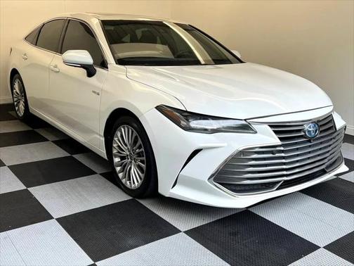 2020 Toyota Avalon Hybrid Limited