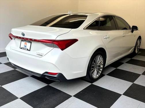 2020 Toyota Avalon Hybrid Limited