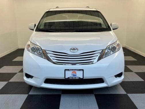 2015 Toyota Sienna LE