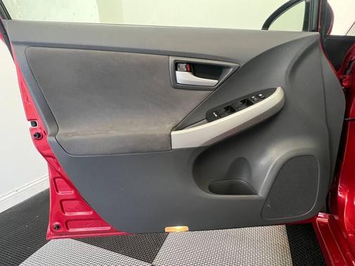 2011 Toyota Prius One