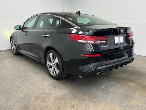 BLACK 2019 Kia Optima S