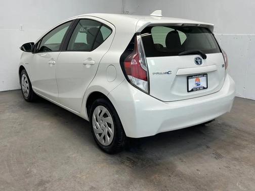 WHITE 2016 Toyota Prius c Two