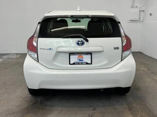 WHITE 2016 Toyota Prius c Two