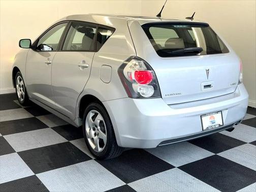 2009 Pontiac Vibe Base