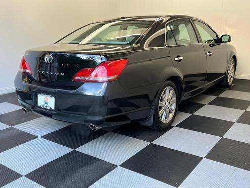 2010 Toyota Avalon Limited