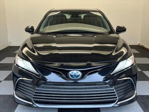 2021 Toyota Camry Hybrid XLE