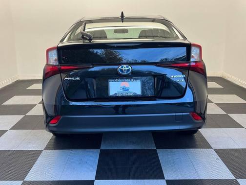 2021 Toyota Prius XLE